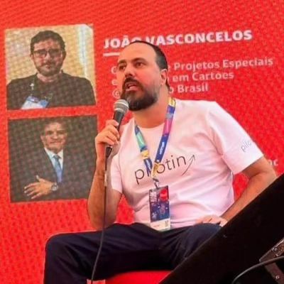“O Futuro das IAs nos Serviços Financeiros e no Comércio” no HackTown 2024